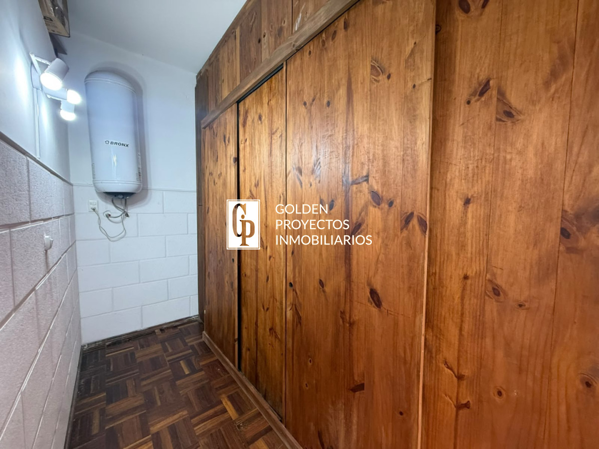 Casa ID.913 - Casa en Alquiler 3 dormitorios 3 baños y Garage Buceo 