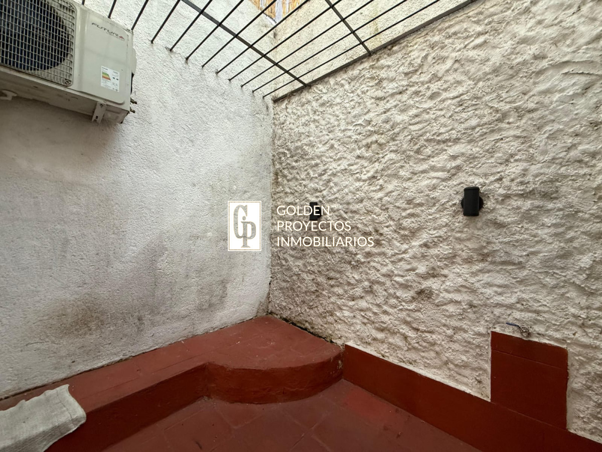 Casa ID.576/Casa-En-Venta-De-2-Dormitorios-En-La-Blanqueada - Casa En Venta De 2 Dormitorios En La Blanqueada