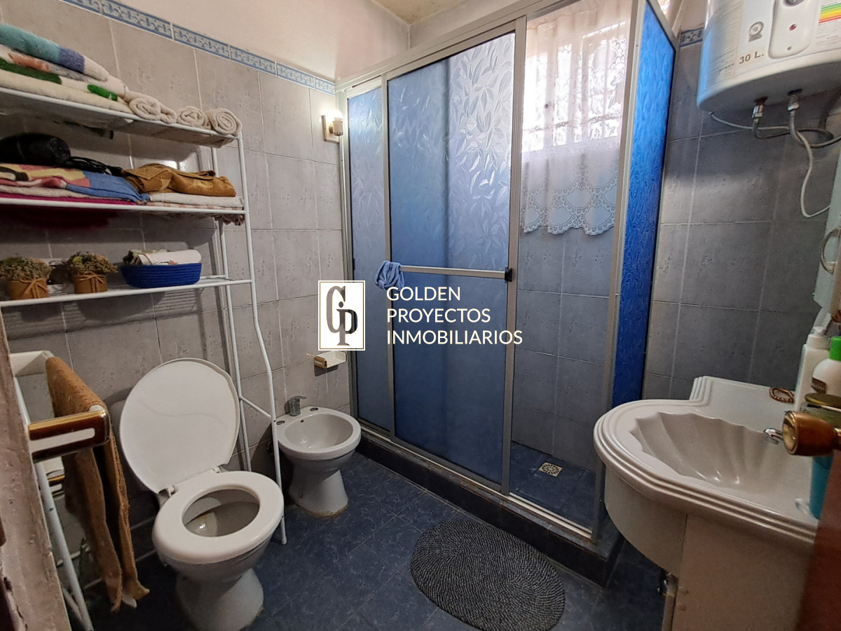 Casa ID.760/Venta-Padrón-Único-Tres-Casas-con-Terreno-y-Cochera-en-Las-Piedras - Venta Padrón Único Tres Casas con Terreno y Cochera en Las Piedras
