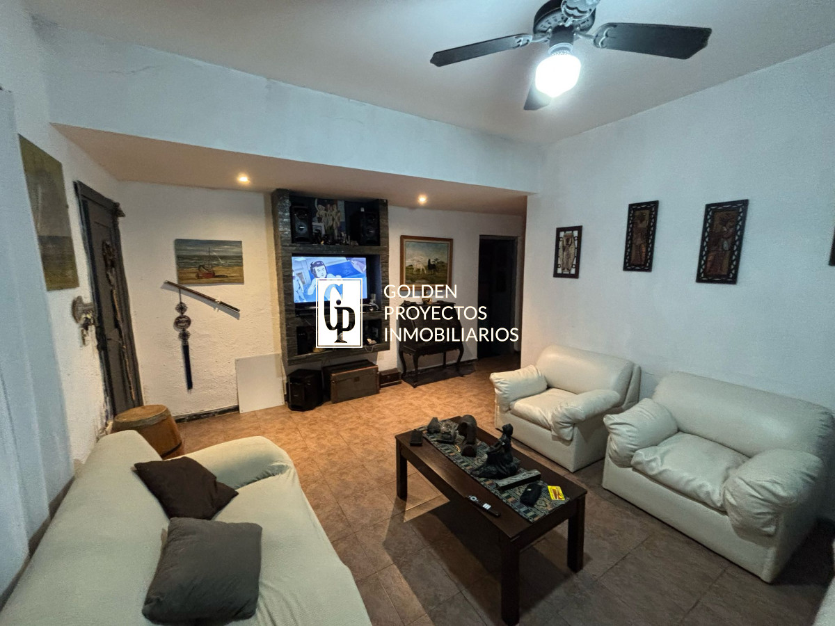 Casa ID.456 - Casa en venta, 4 dormitorios, Sayago.