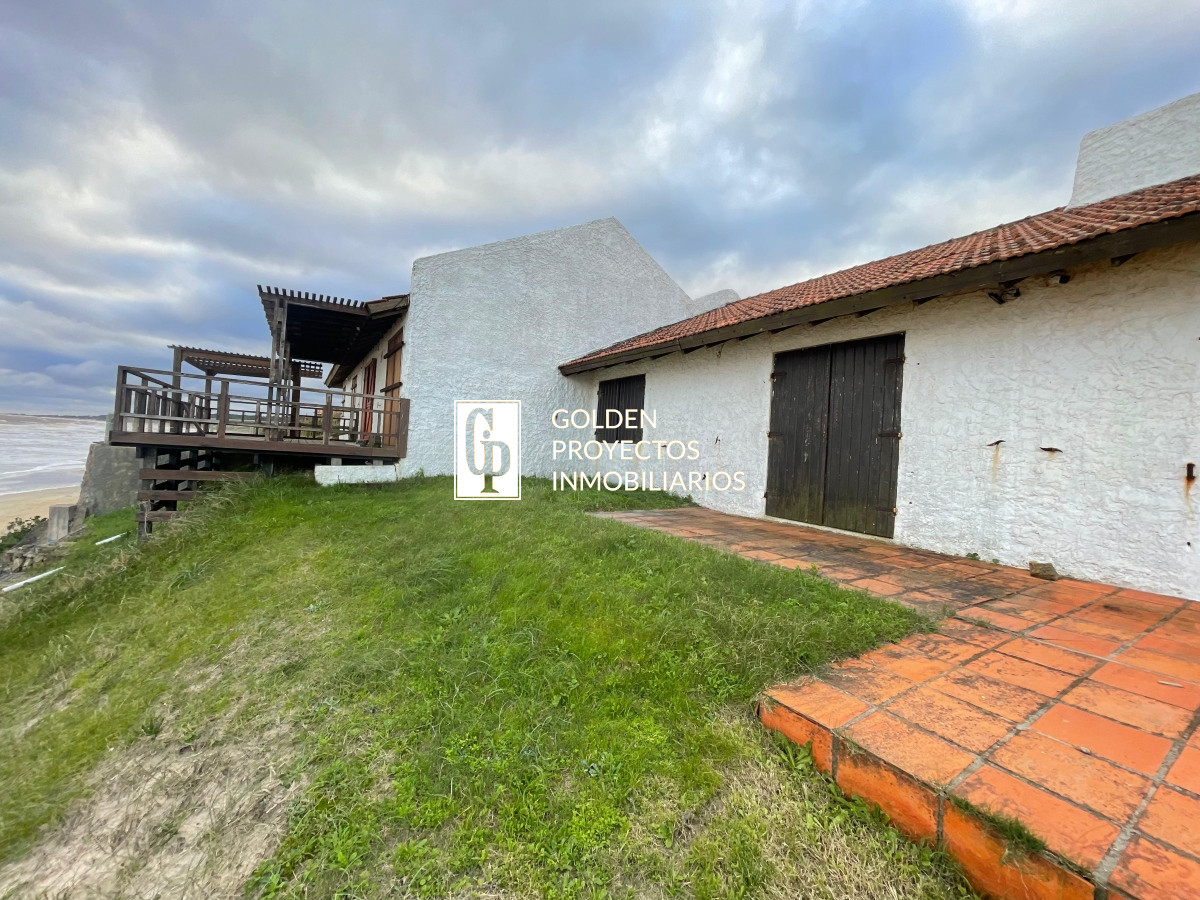 Casa ID.199 - Casa en Venta frente al mar en San Luis