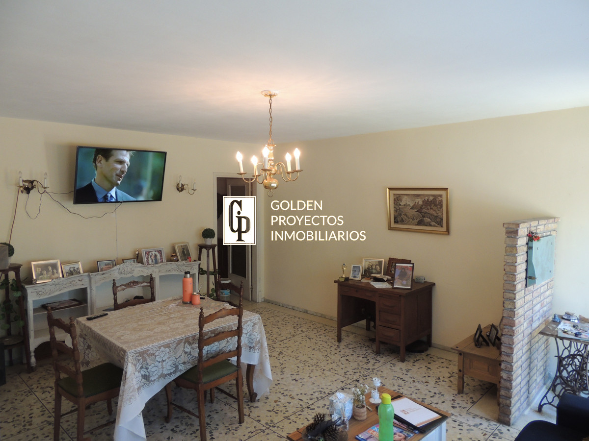 Casa ID.461/Casa-en-venta,4-dormitorios,Sayago. - Casa en venta,4 dormitorios,Sayago.