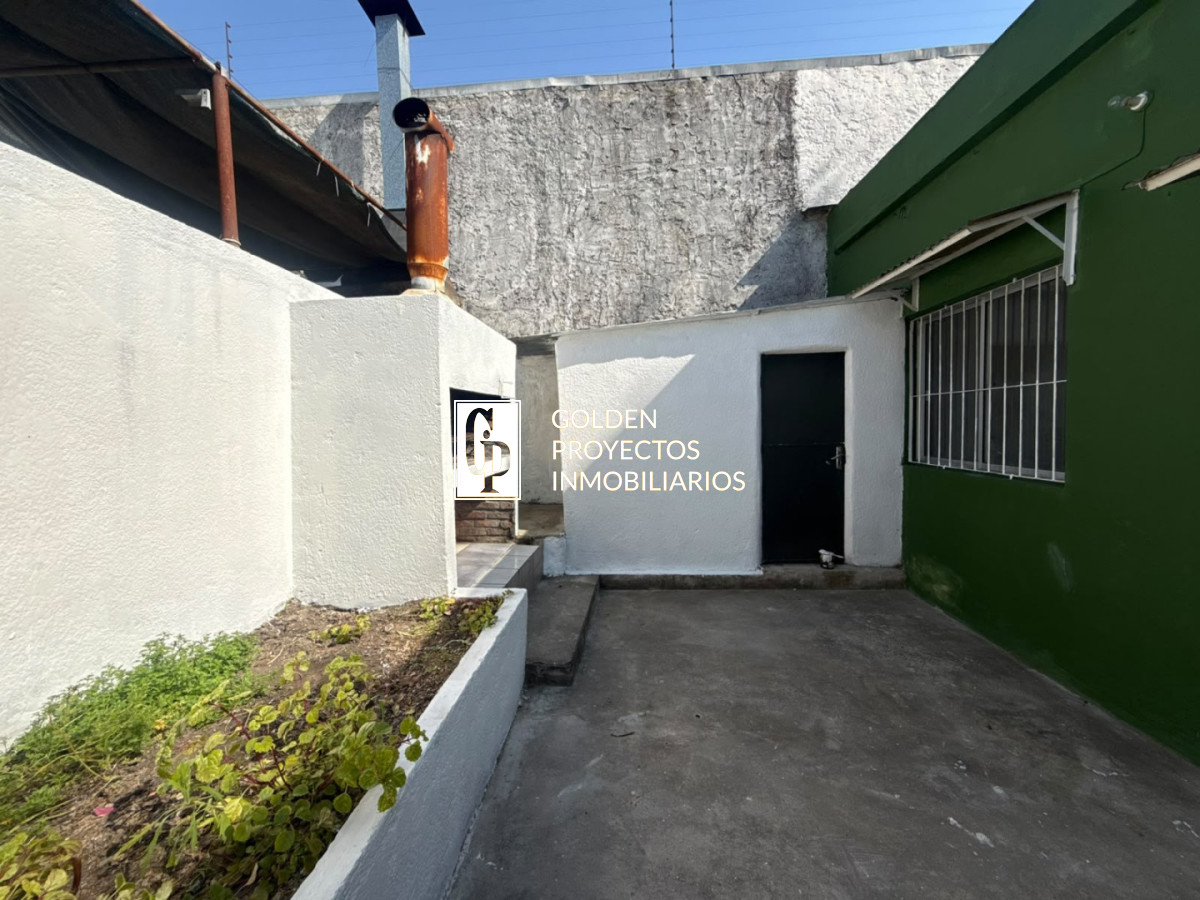 Casa ID.895 - Casa en Alquiler 2 dormitorios y Patio La Blanqueada 