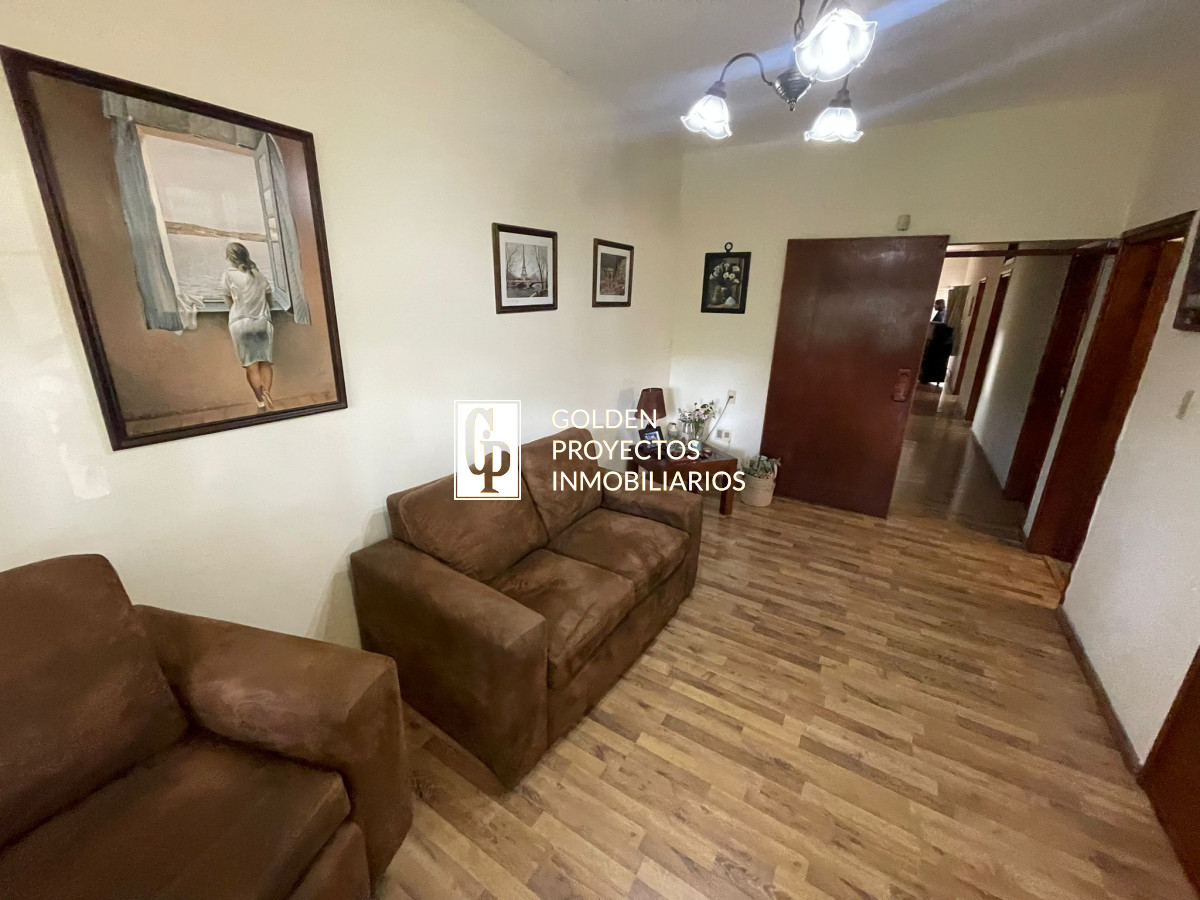 Casa ID.88/Casa-en-Venta-3-Dormitorios-y-Garaje-Buceo- - Casa en Venta 3 Dormitorios y Garaje Buceo 