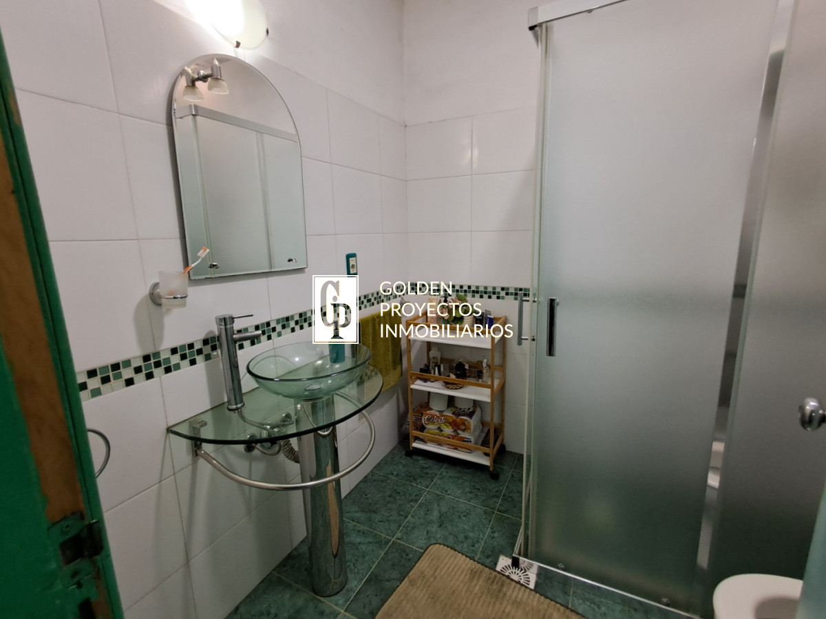 Casa ID.760/Venta-Padrón-Único-Tres-Casas-con-Terreno-y-Cochera-en-Las-Piedras - Venta Padrón Único Tres Casas con Terreno y Cochera en Las Piedras