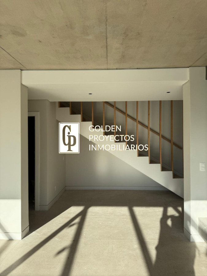 Casa ID.638/Casa-En-Venta-De-3-Dormitorios-En-Barrio-Parques-II - Casa En Venta De 3 Dormitorios En Barrio Parques II