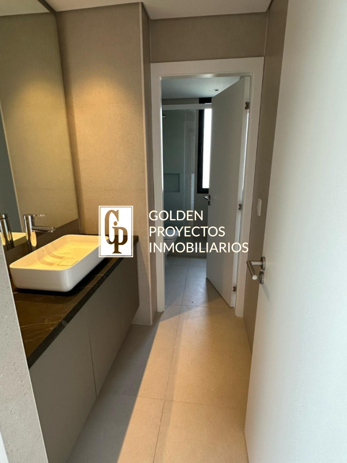 Casa ID.638/Casa-En-Venta-De-3-Dormitorios-En-Barrio-Parques-II - Casa En Venta De 3 Dormitorios En Barrio Parques II