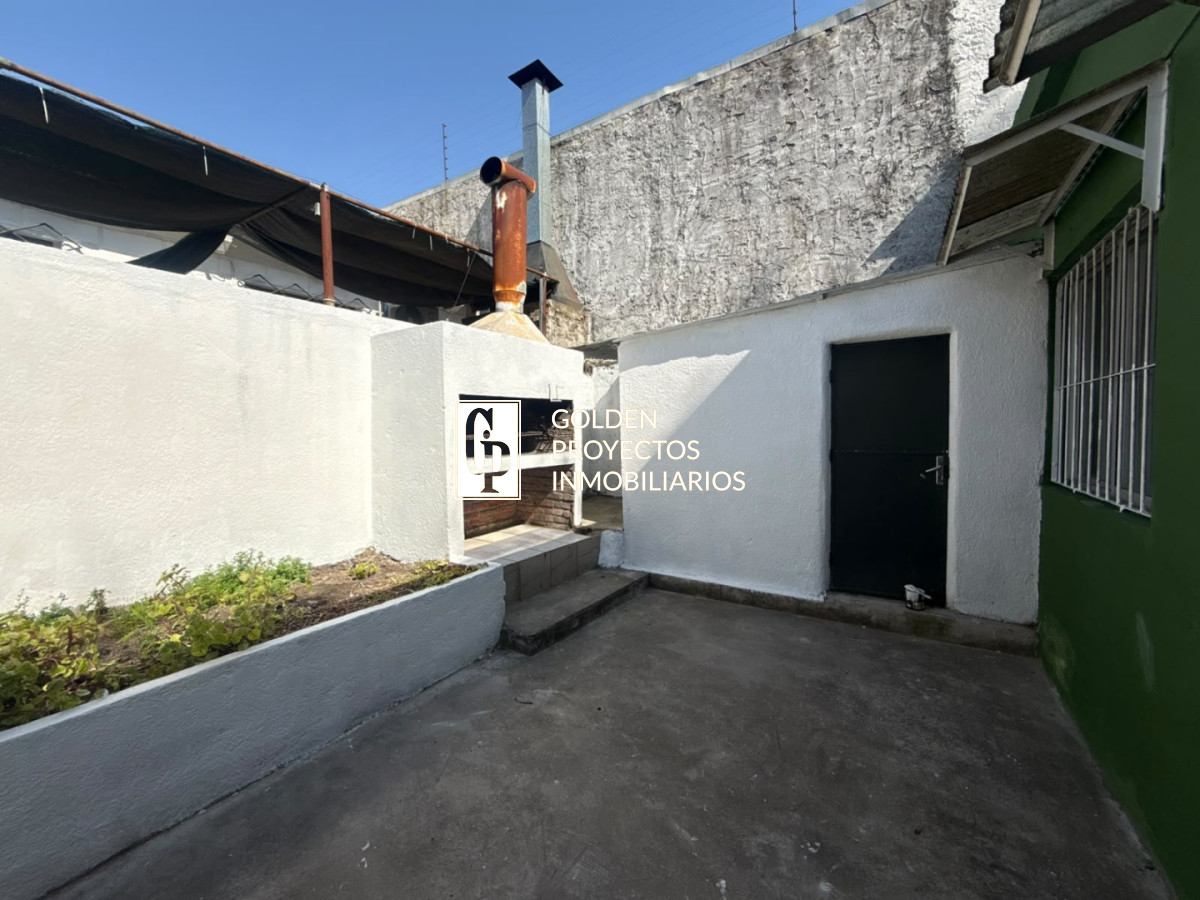 Casa ID.895 - Casa en Alquiler 2 dormitorios y Patio La Blanqueada 