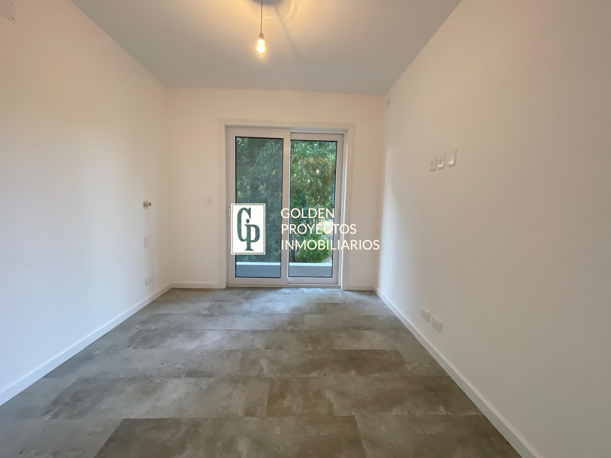 Casa ID.407 - Casa en Venta 2 dormitorios 2 baños Pinares Punta del Este