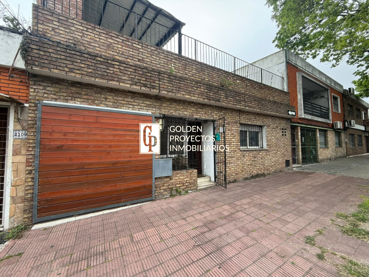 Casa ID.913 - Casa en Alquiler 3 dormitorios 3 baños y Garage Buceo 