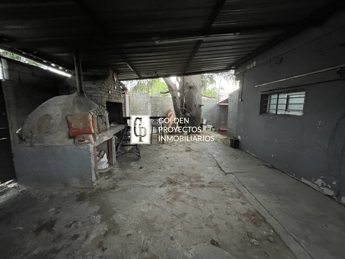 Casa ID.639 - Casa en venta,4 dormitorios,Aires Puros.