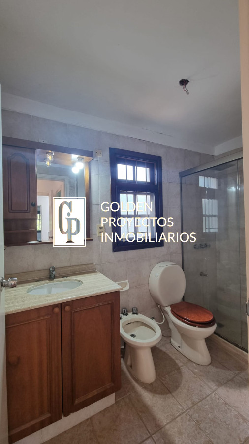 Casa ID.512 - Casa En Alquiler de 3 Dormitorios Carrasco