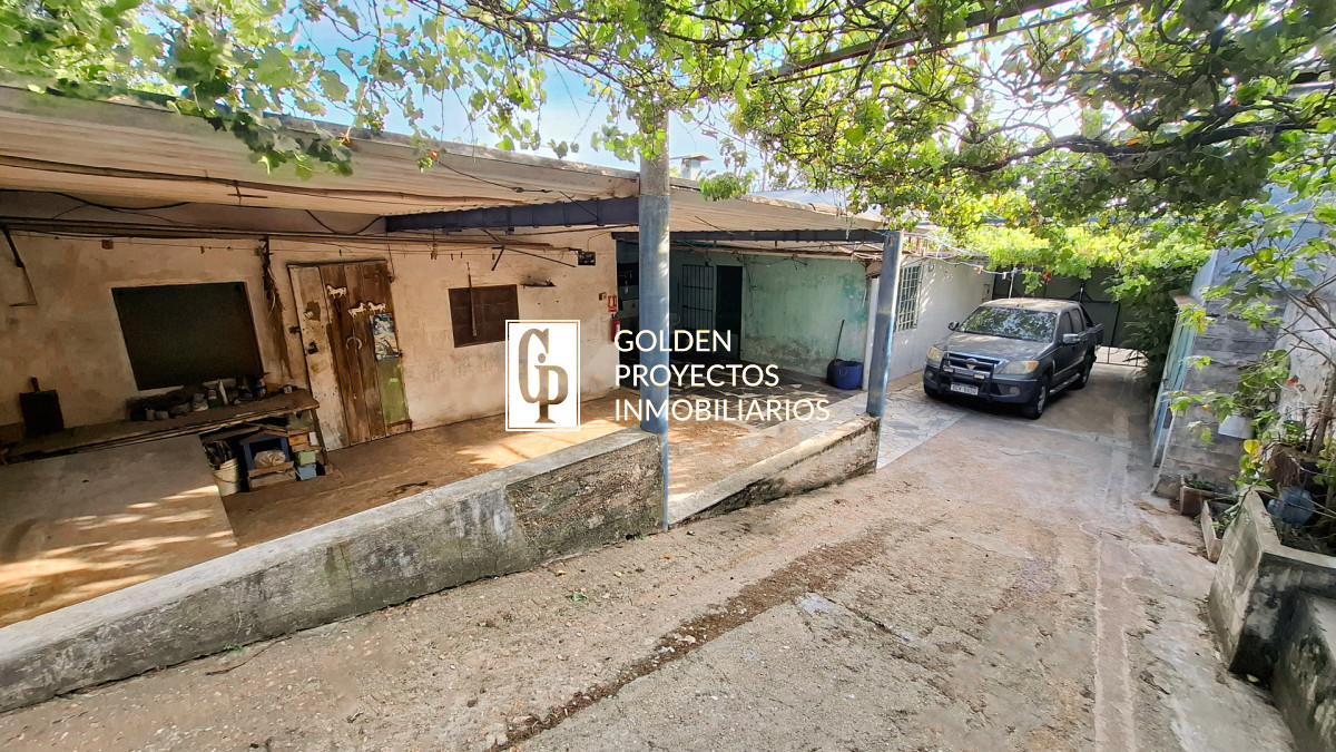 Casa ID.677 - Casa En Venta 2 Dormitorios con Monoambiente Y Taller en Santa Catalina