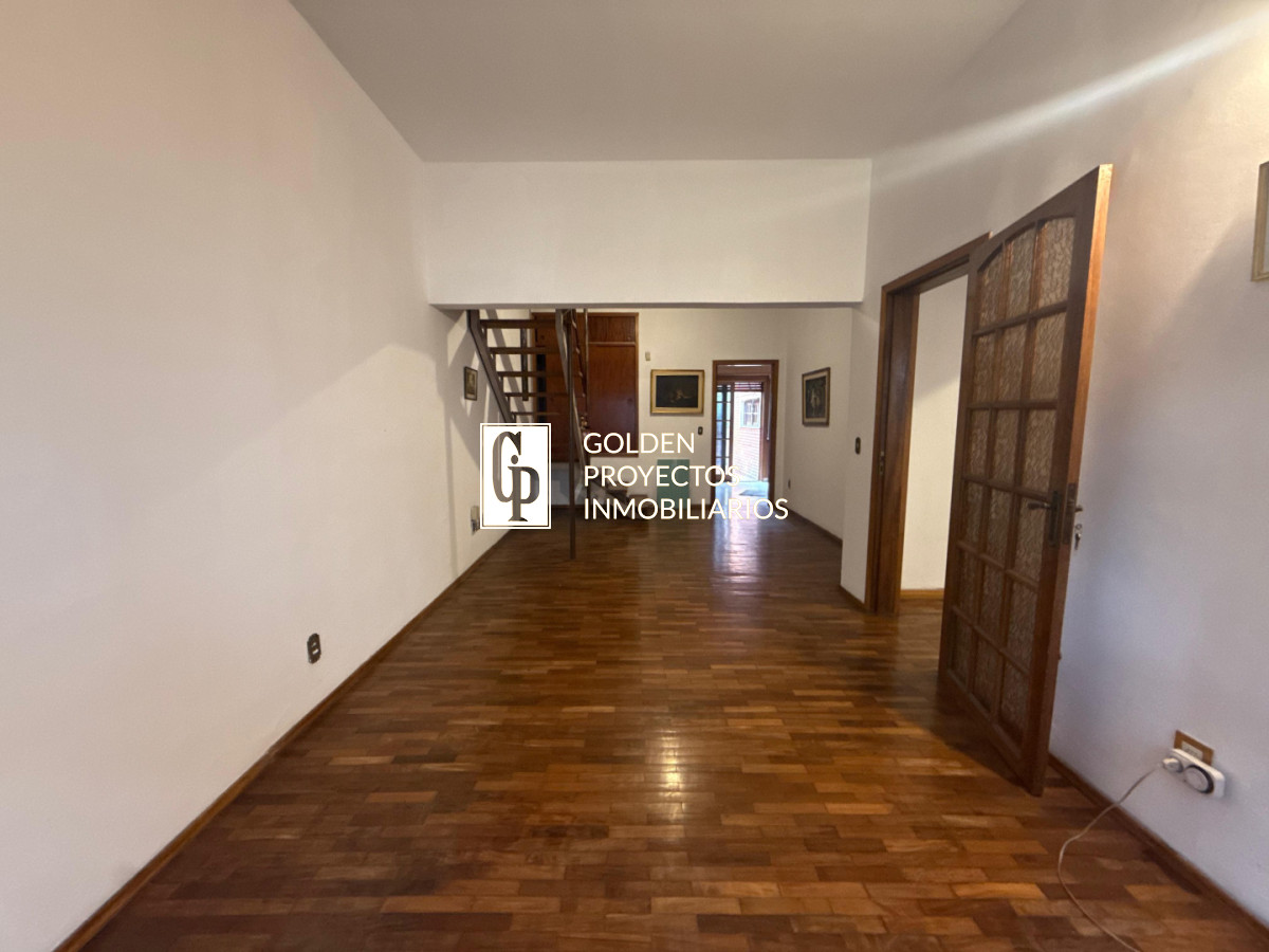 Casa ID.873/ - Casa en Venta Tres Dormitorios y Terraza con Parrillero en Brazo Oriental