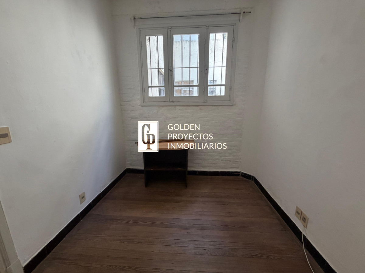 Casa ID.635/Casa-En-Venta-De-4-Dormitorios-En-Tres-Cruces - Casa En Venta De 4 Dormitorios En Tres Cruces