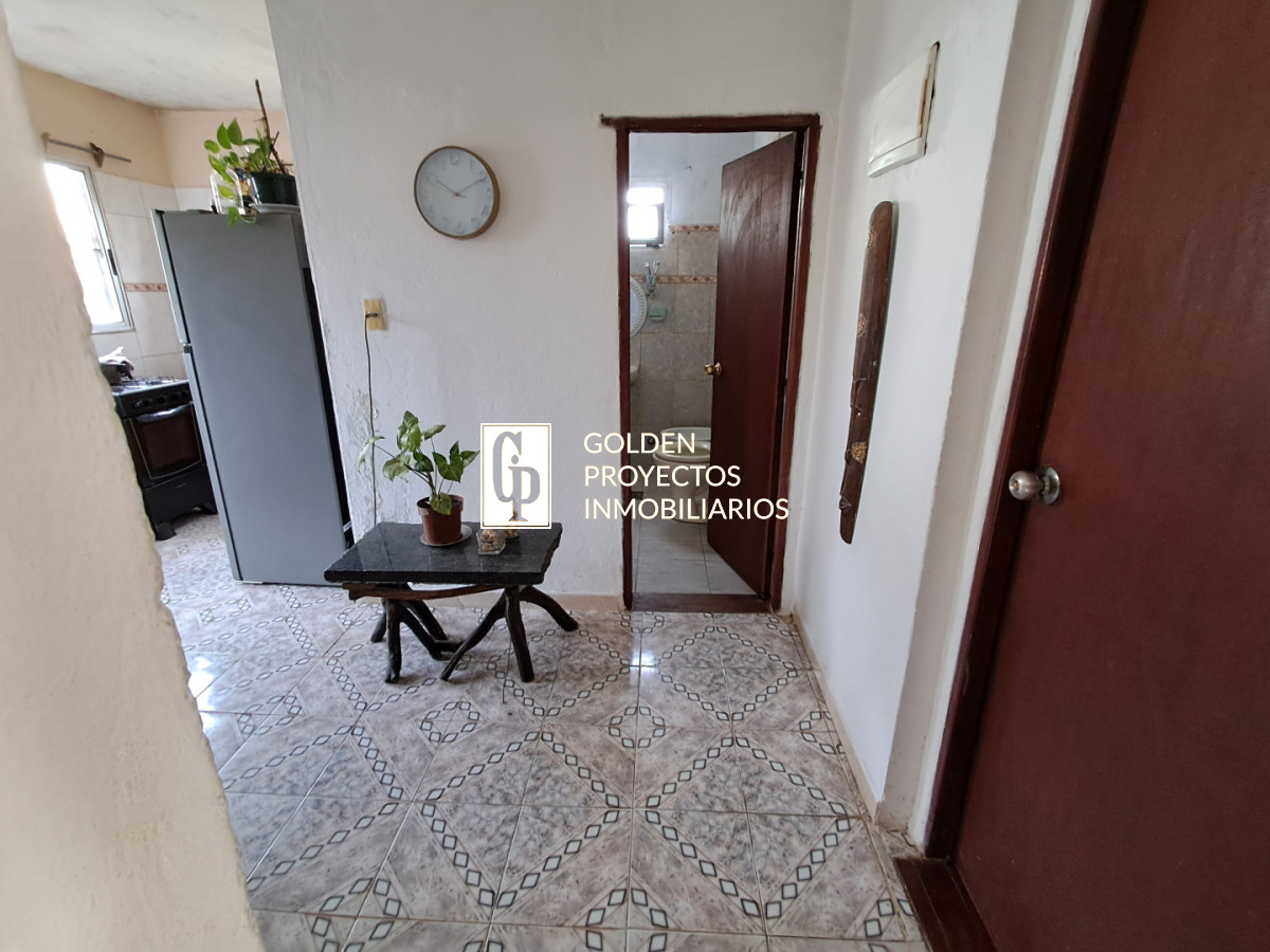 Casa ID.820/Casa-en-Venta-Dos-Dormitorios-con-Terreno-y-Cochera-en-Villa-García - Casa en Venta Dos Dormitorios con Terreno y Cochera en Villa García