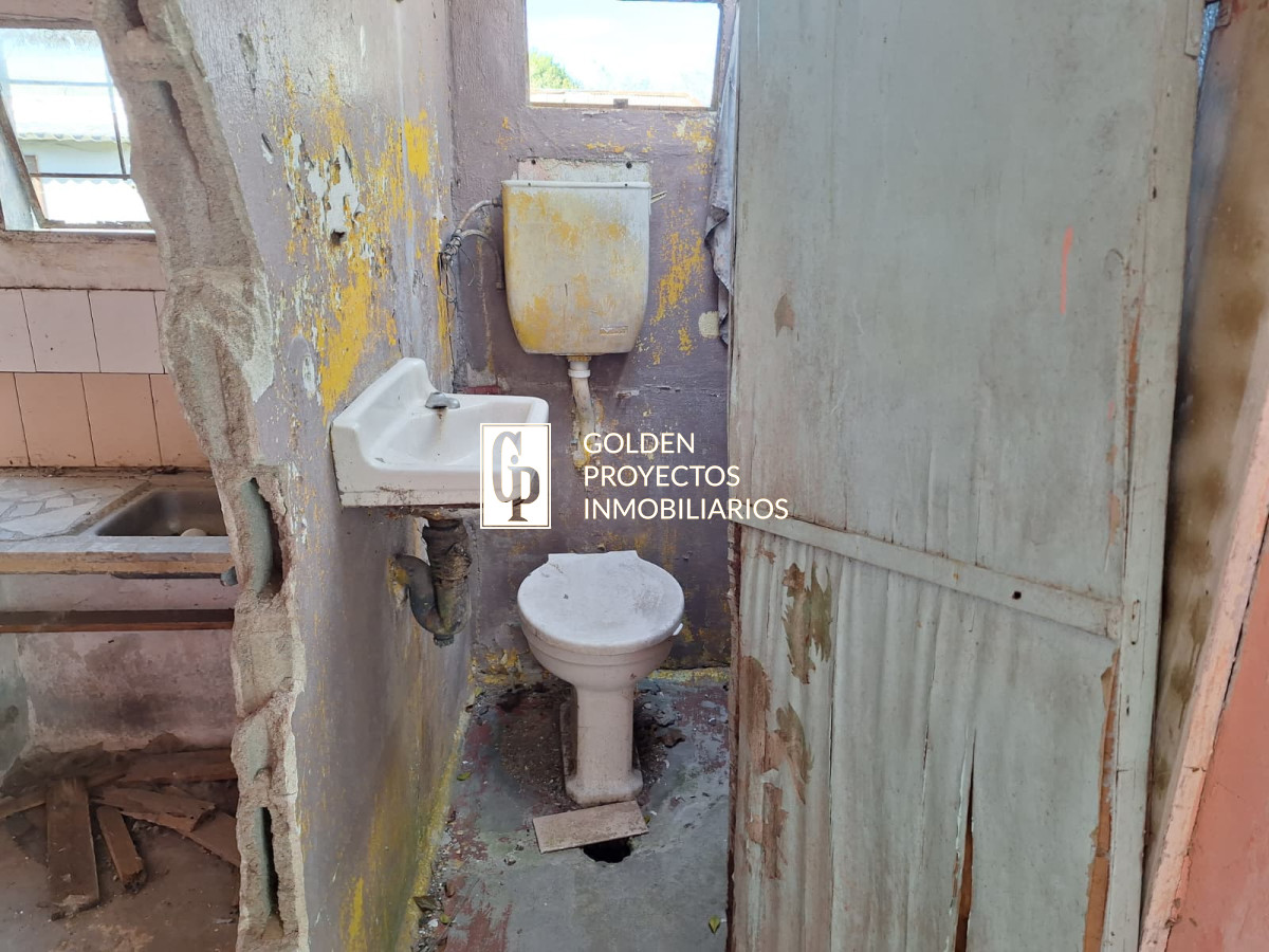 Casa ID.585 - Padrón Único en Venta con 4 unidades en Bella Italia