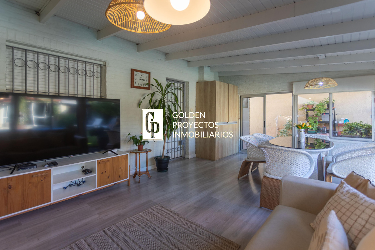 Casa ID.535 - Casa en Venta 3 Dormitorios , Atahualpa 