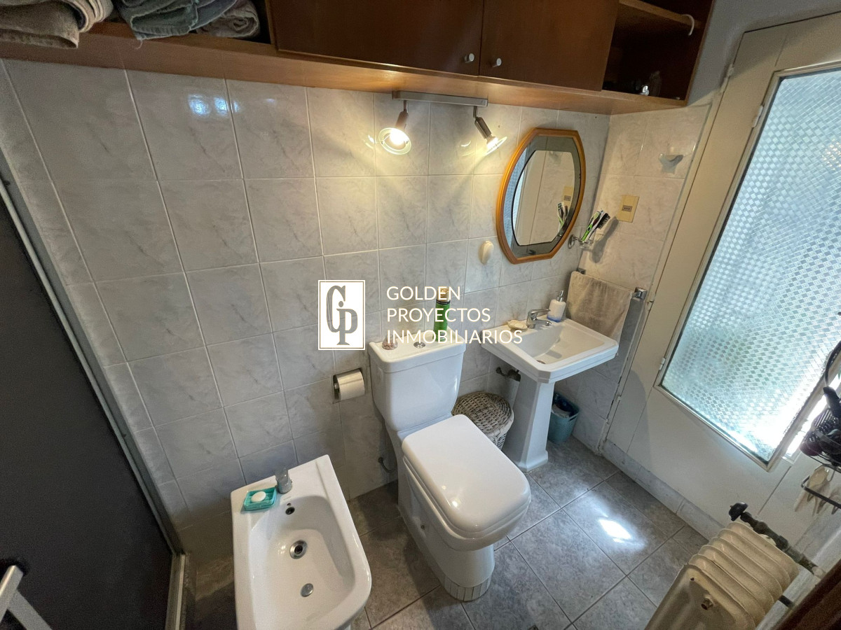 Casa ID.88/Casa-en-Venta-3-Dormitorios-y-Garaje-Buceo- - Casa en Venta 3 Dormitorios y Garaje Buceo 
