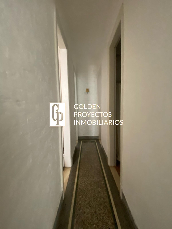 Casa ID.635/Casa-En-Venta-De-4-Dormitorios-En-Tres-Cruces - Casa En Venta De 4 Dormitorios En Tres Cruces