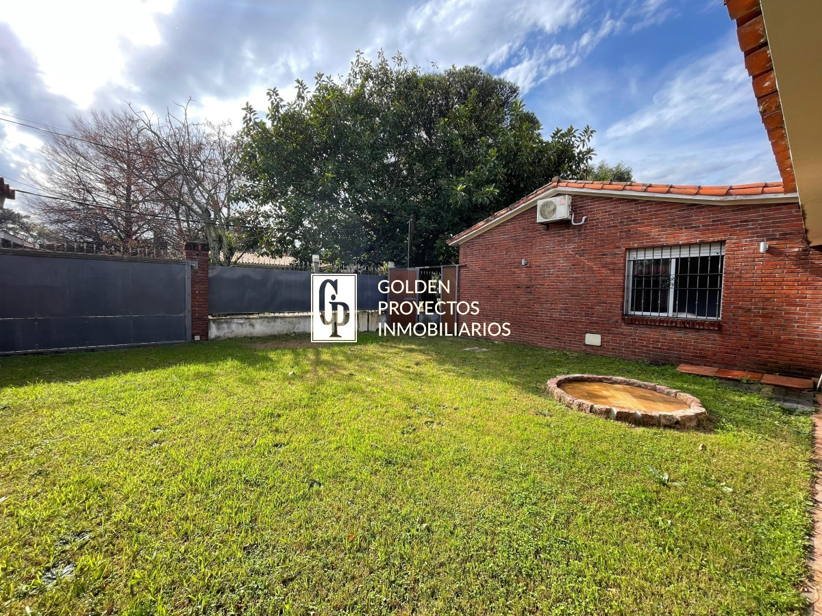 Casa ID.214/Casa-en-Venta-3-Dormitorios-en-Atlántida- - Casa en Venta 3 Dormitorios en Atlántida 