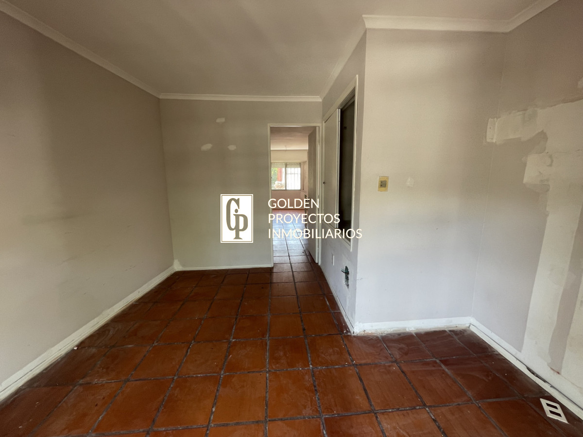 Casa ID.702/Casa- -apartamento-en-venta,4-dormitorios-y-garage,Buceo. - Casa + apartamento en venta,4 dormitorios y garage,Buceo.