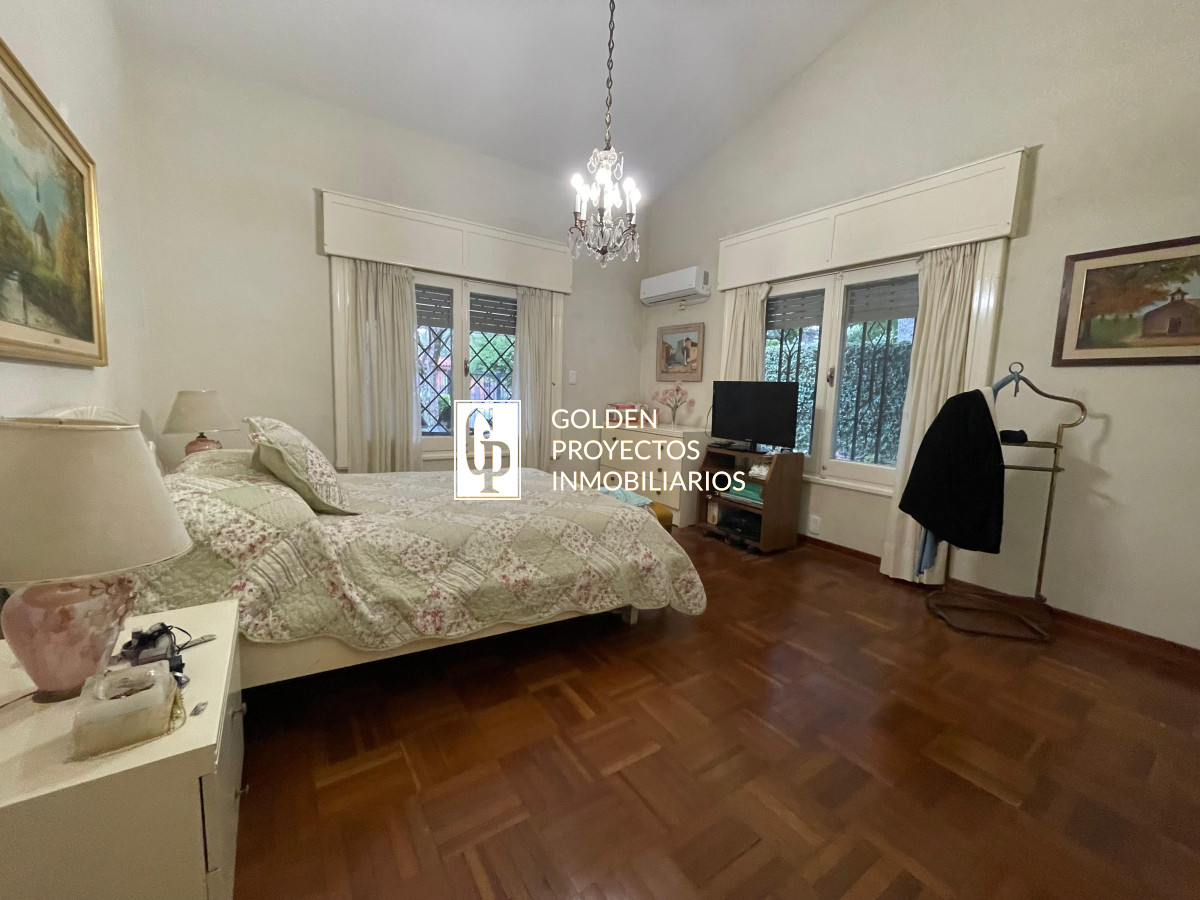 Casa ID.548/Casa-en--Venta--4-dormitorios-,-en-Atlántida- - Casa en  Venta  4 dormitorios , en Atlántida 