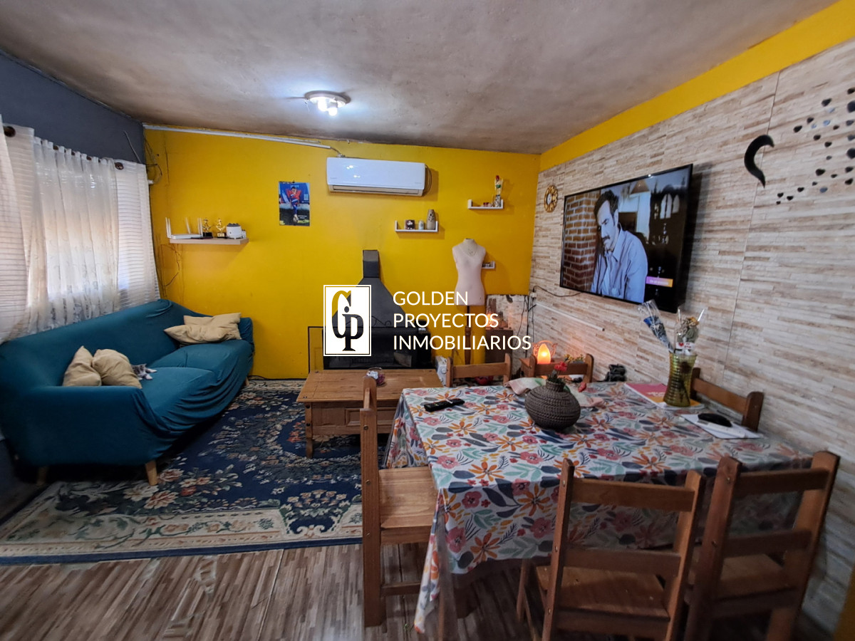 Casa ID.760/Venta-Padrón-Único-Tres-Casas-con-Terreno-y-Cochera-en-Las-Piedras - Venta Padrón Único Tres Casas con Terreno y Cochera en Las Piedras