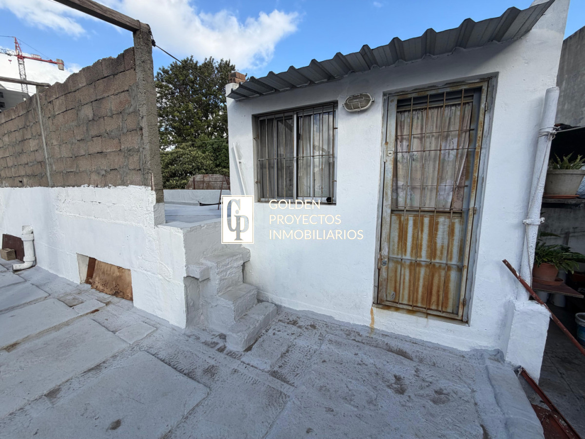 Casa ID.855/Padron-único-en-Venta-3-Casas-en-Buceo - Padron único en Venta 3 Casas en Buceo