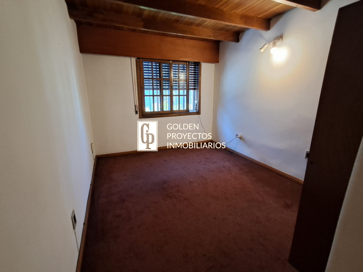 Casa ID.873/ - Casa en Venta Tres Dormitorios y Terraza con Parrillero en Brazo Oriental