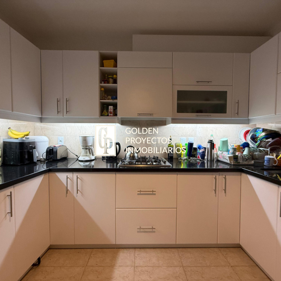 Casa ID.18 - Casa en  Venta Malvin 3 dorm 2 baños y Cochera