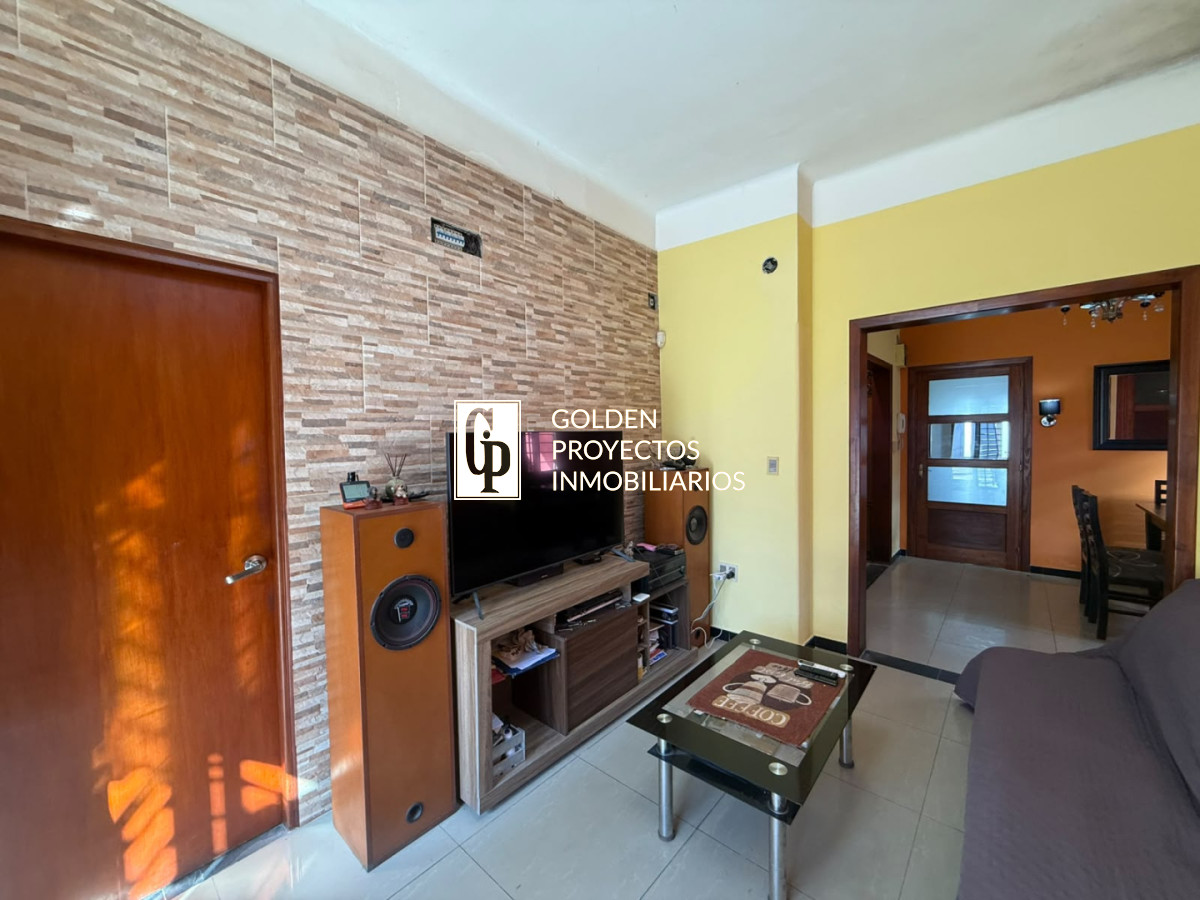 Casa ID.865/Casa-en-Venta-4-dormitorios-y-Fondo-La-Blanqueada- - Casa en Venta 4 dormitorios y Fondo La Blanqueada 