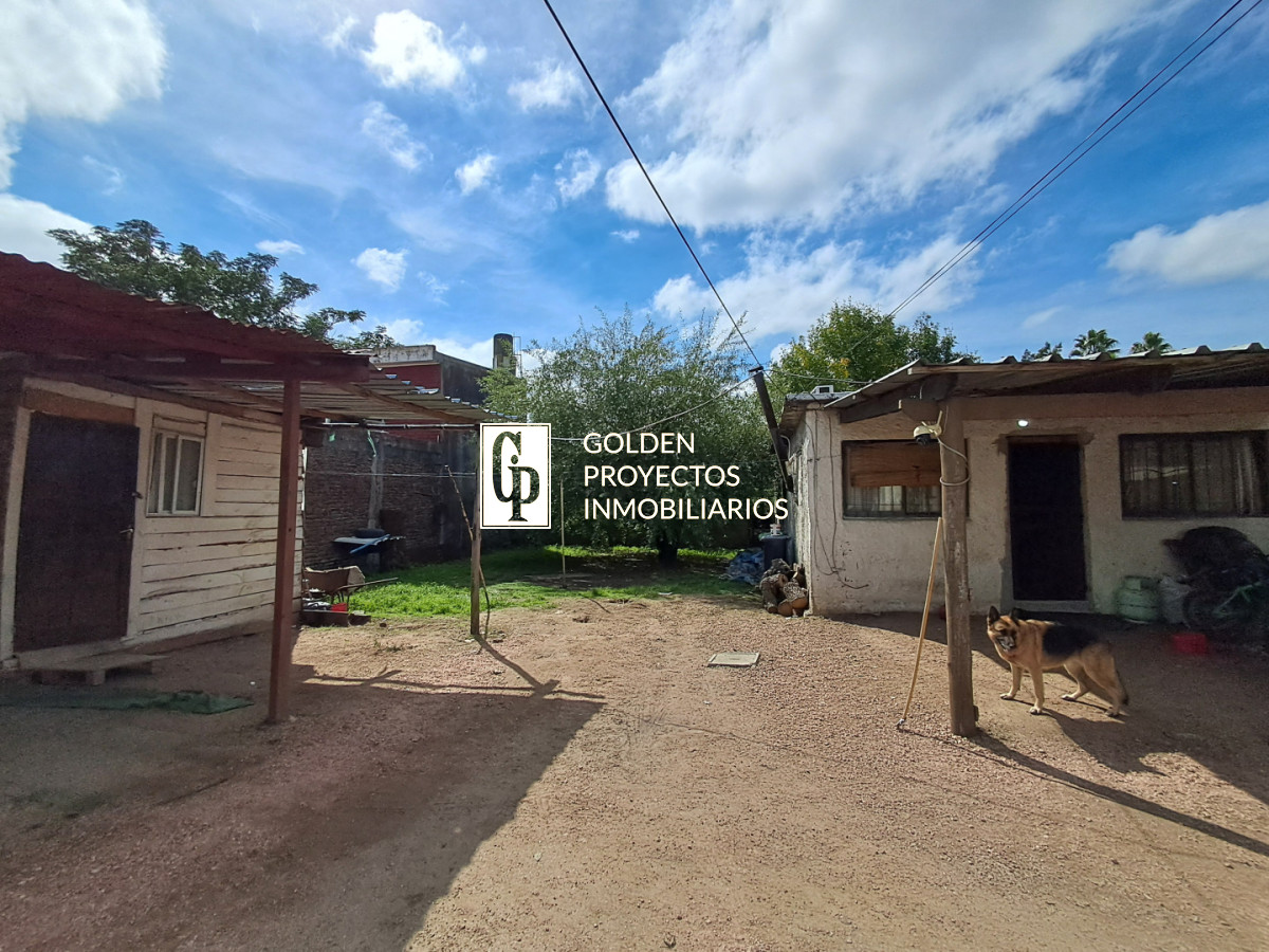 Casa ID.760/Venta-Padrón-Único-Tres-Casas-con-Terreno-y-Cochera-en-Las-Piedras - Venta Padrón Único Tres Casas con Terreno y Cochera en Las Piedras