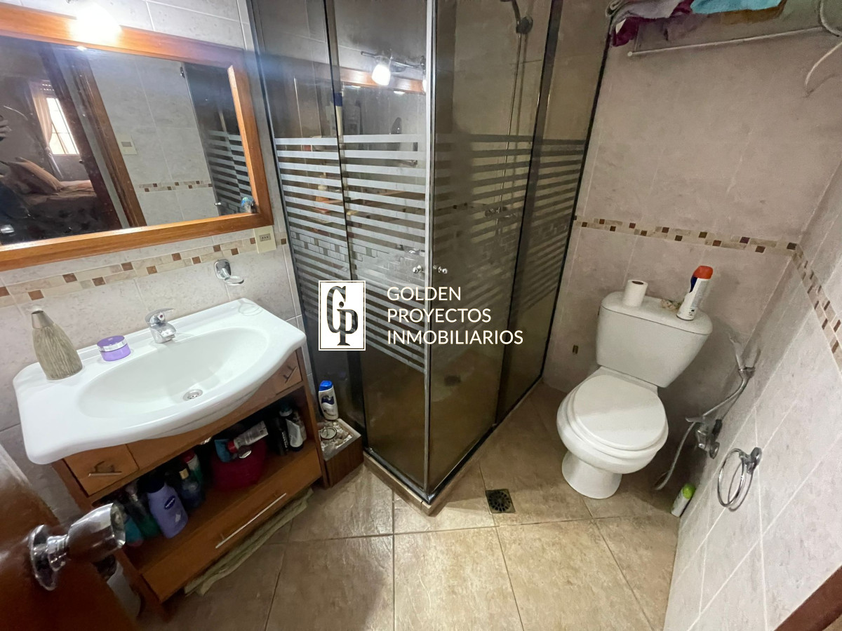 Casa ID.88/Casa-en-Venta-3-Dormitorios-y-Garaje-Buceo- - Casa en Venta 3 Dormitorios y Garaje Buceo 