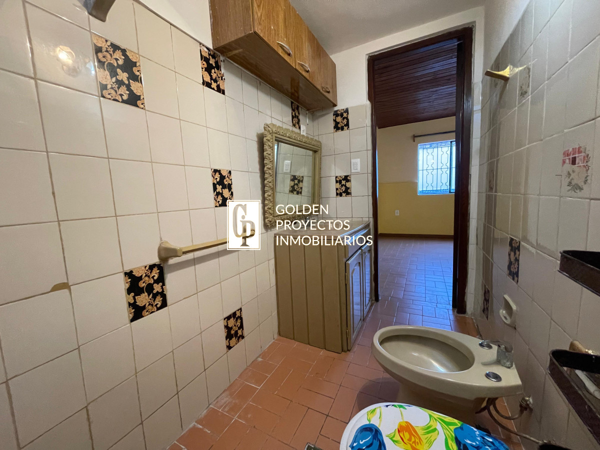 Casa ID.300/Casa-en-Venta-2-dormitorios-y-Patio-en-Atahualpa-con-Renta - Casa en Venta 2 dormitorios y Patio en Atahualpa con Renta