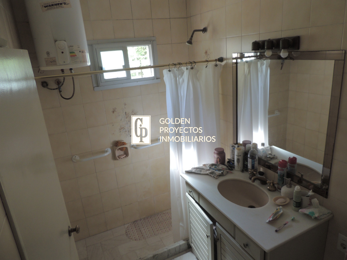 Casa ID.461/Casa-en-venta,4-dormitorios,Sayago. - Casa en venta,4 dormitorios,Sayago.