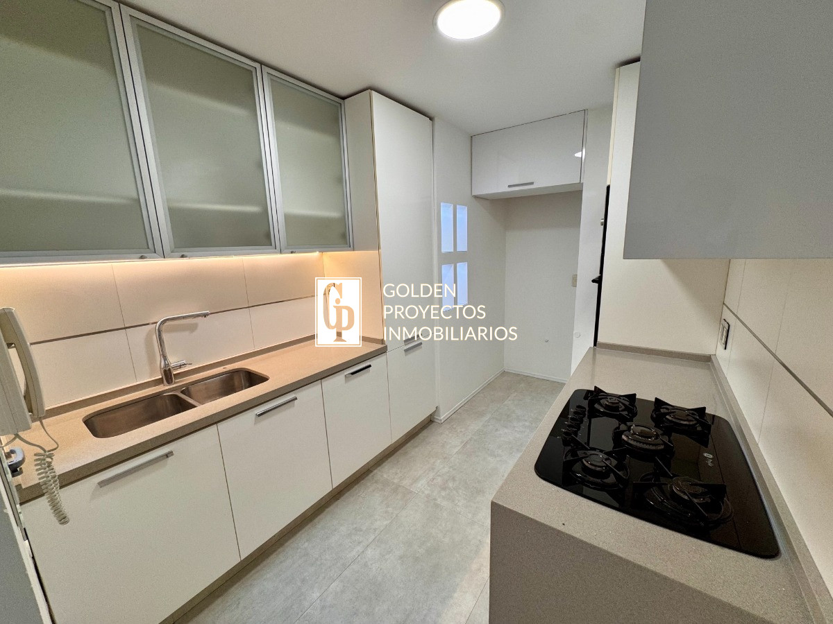 Casa ID.511 - Casa En Alquiler de 4 Dormitorios En Pocitos