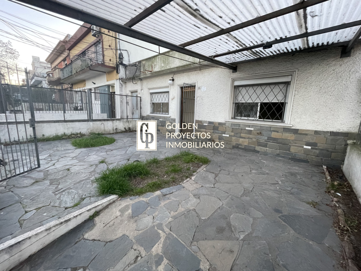 Casa ID.876/ - Casa en alquiler dos dormitorios y cochera en buceo