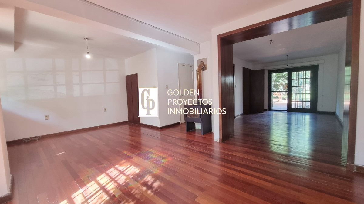 Casa ID.512 - Casa En Alquiler de 3 Dormitorios Carrasco