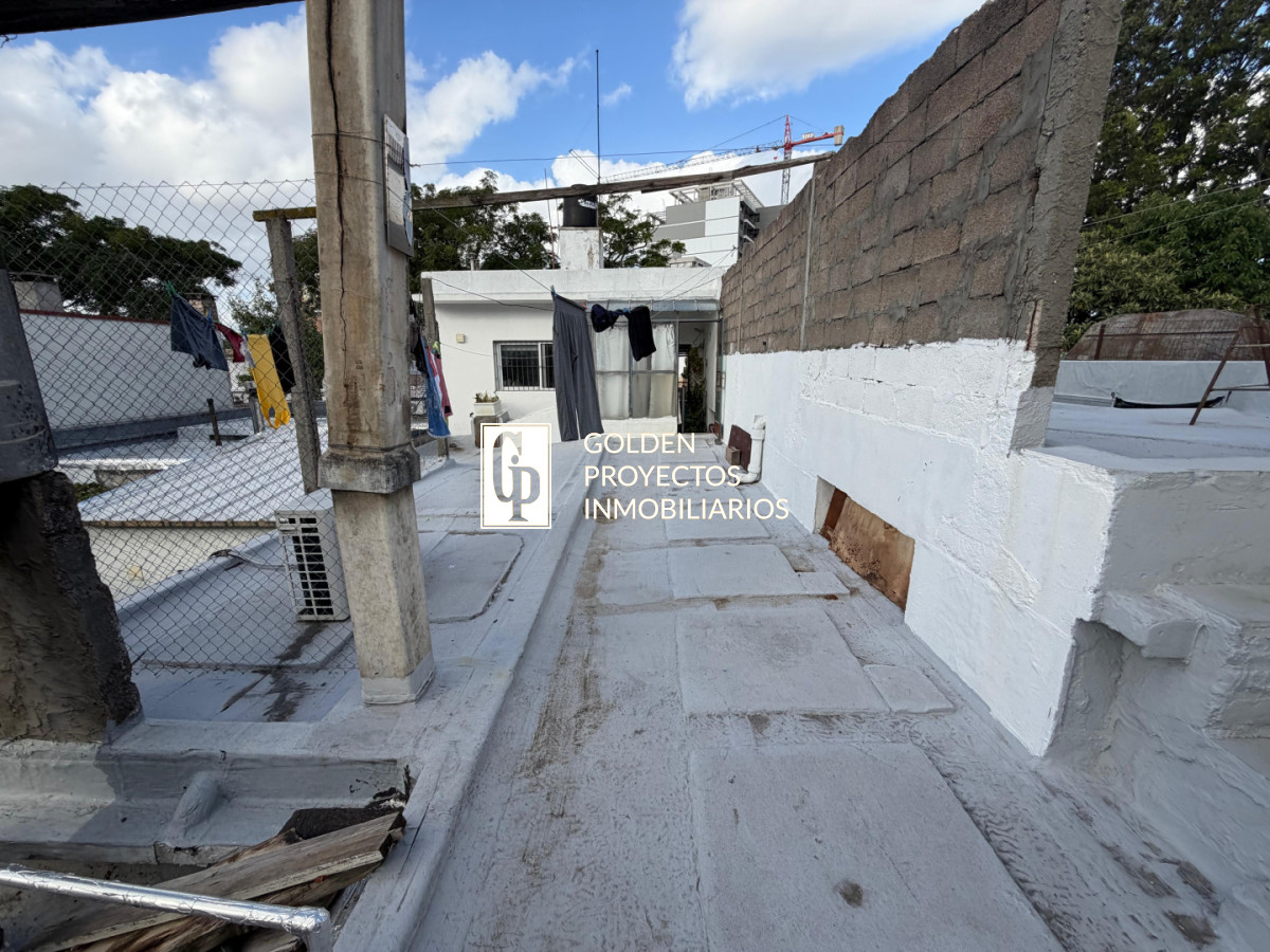 Casa ID.855/Padron-único-en-Venta-3-Casas-en-Buceo - Padron único en Venta 3 Casas en Buceo
