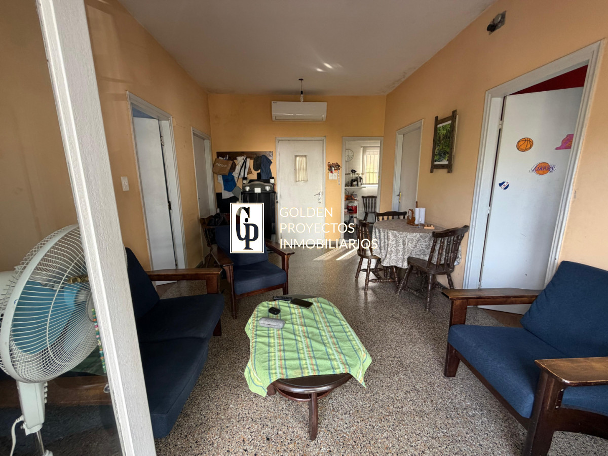 Casa ID.855/Padron-único-en-Venta-3-Casas-en-Buceo - Padron único en Venta 3 Casas en Buceo