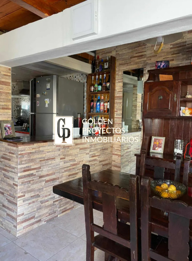 Casa ID.565 - Casa en Venta, Las Piedras. 3 dormitorios 2 baños.