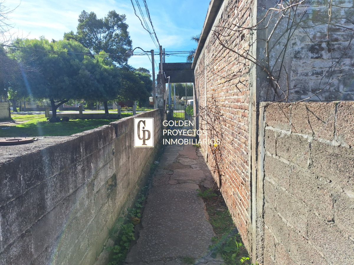 Casa ID.585 - Padrón Único en Venta con 4 unidades en Bella Italia