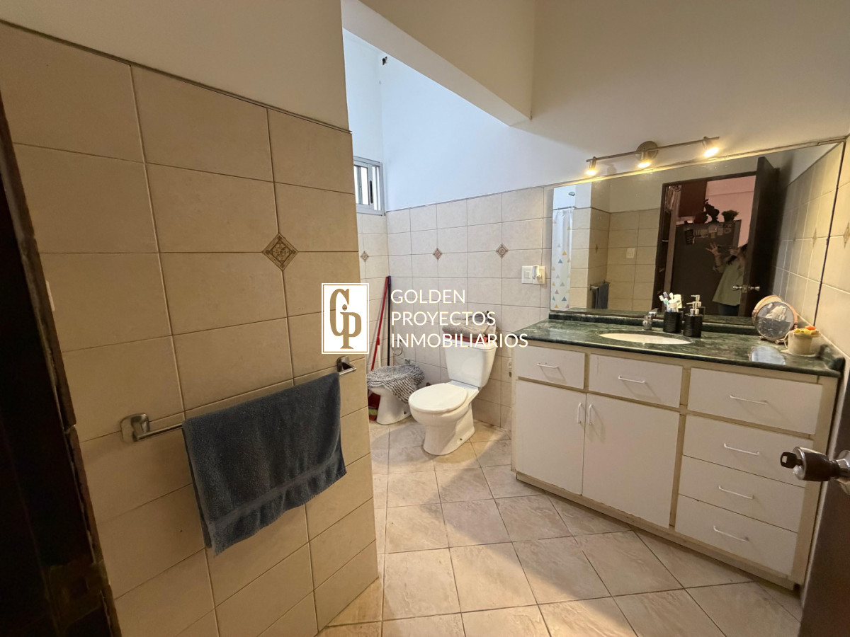 Casa ID.855/Padron-único-en-Venta-3-Casas-en-Buceo - Padron único en Venta 3 Casas en Buceo