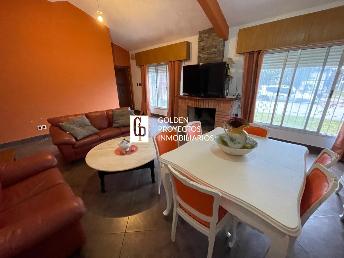 Casa ID.214/Casa-en-Venta-3-Dormitorios-en-Atlántida- - Casa en Venta 3 Dormitorios en Atlántida 