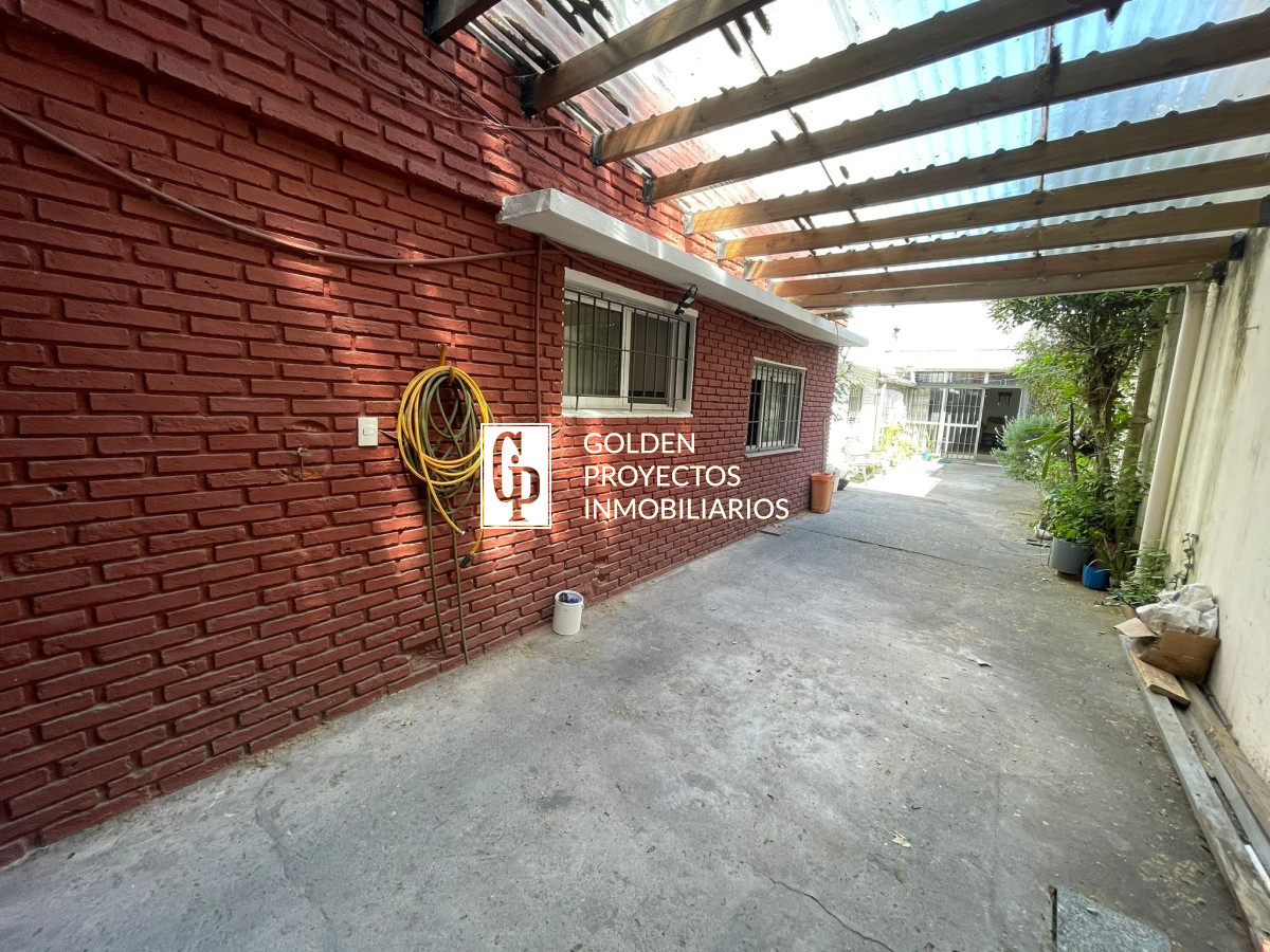 Casa ID.88/Casa-en-Venta-3-Dormitorios-y-Garaje-Buceo- - Casa en Venta 3 Dormitorios y Garaje Buceo 