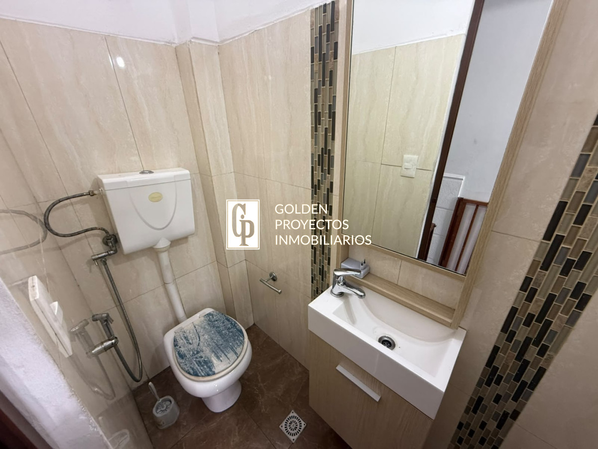 Casa ID.913 - Casa en Alquiler 3 dormitorios 3 baños y Garage Buceo 