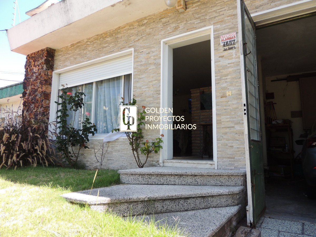 Casa ID.461/Casa-en-venta,4-dormitorios,Sayago. - Casa en venta,4 dormitorios,Sayago.