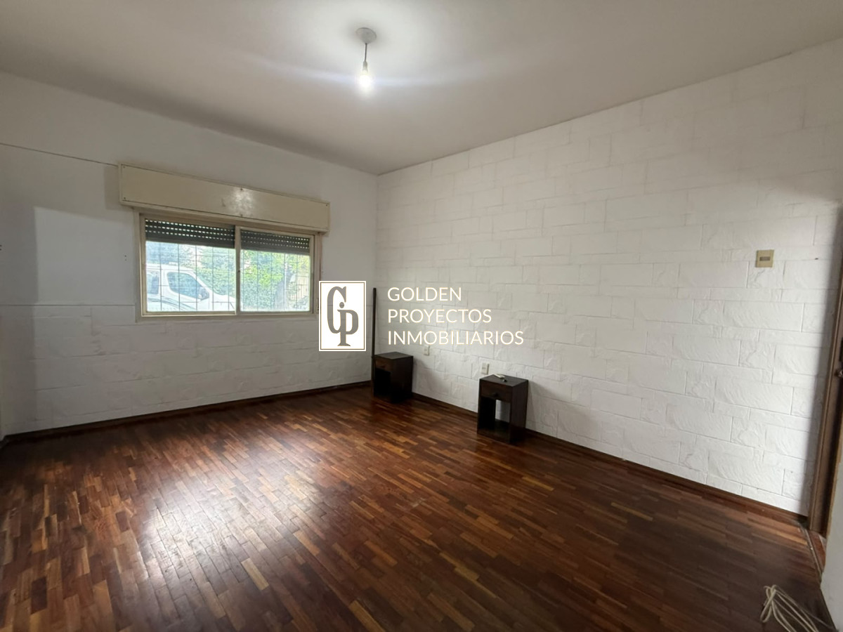Casa ID.913 - Casa en Alquiler 3 dormitorios 3 baños y Garage Buceo 