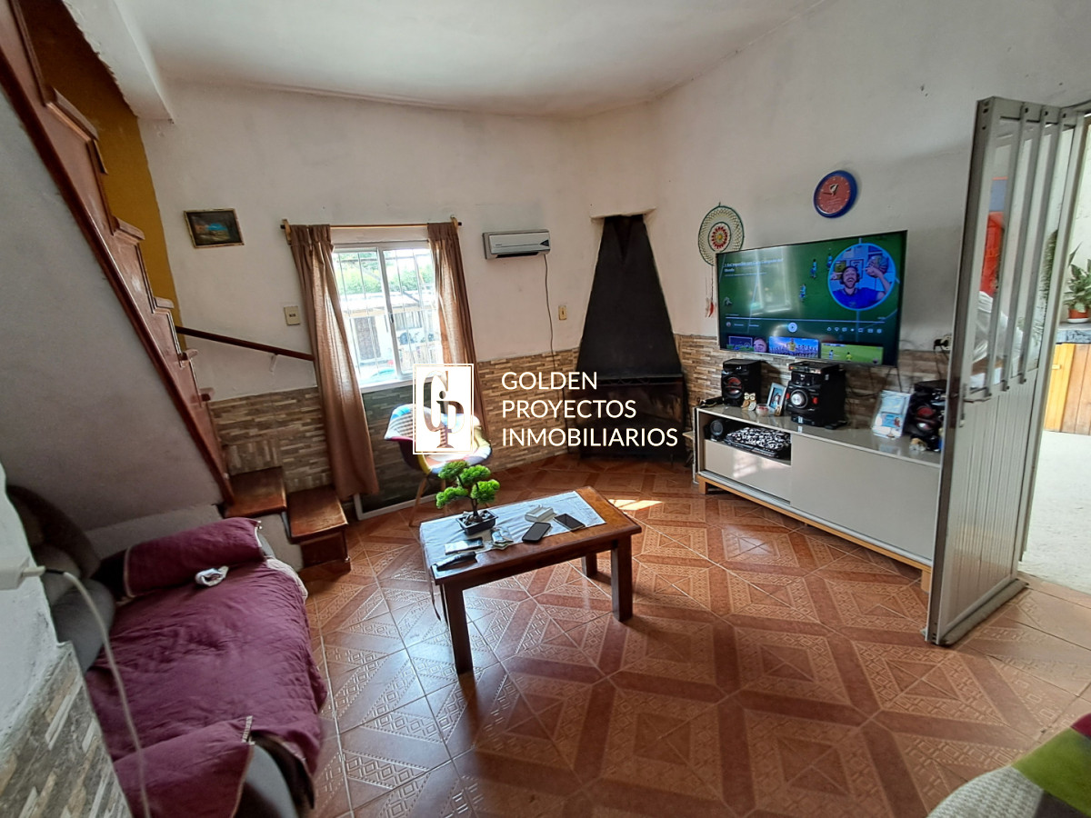 Casa ID.760/Venta-Padrón-Único-Tres-Casas-con-Terreno-y-Cochera-en-Las-Piedras - Venta Padrón Único Tres Casas con Terreno y Cochera en Las Piedras